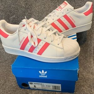 Adidas Superstar J